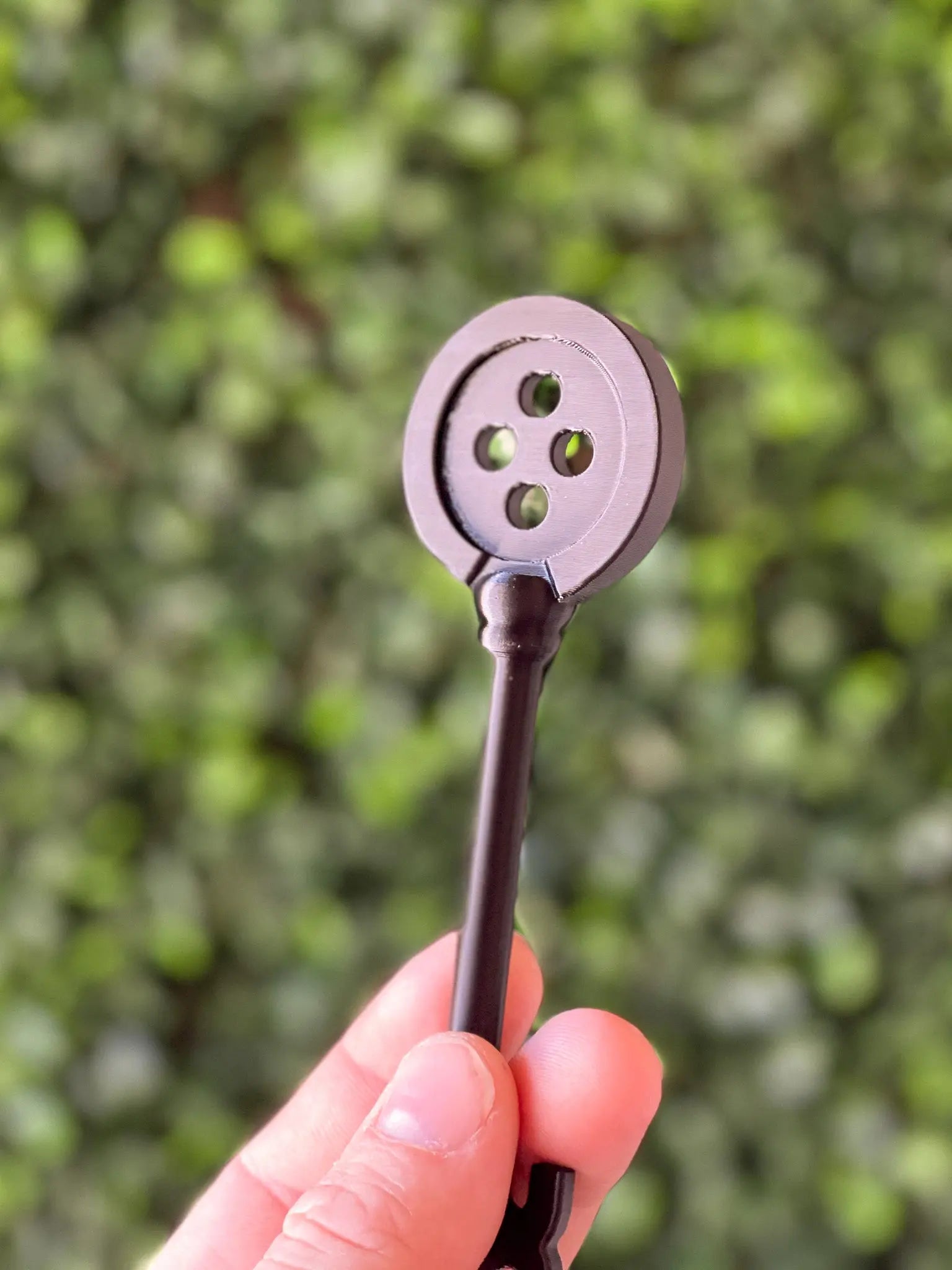 3D Printed Coraline button key prop - 3D Props Play